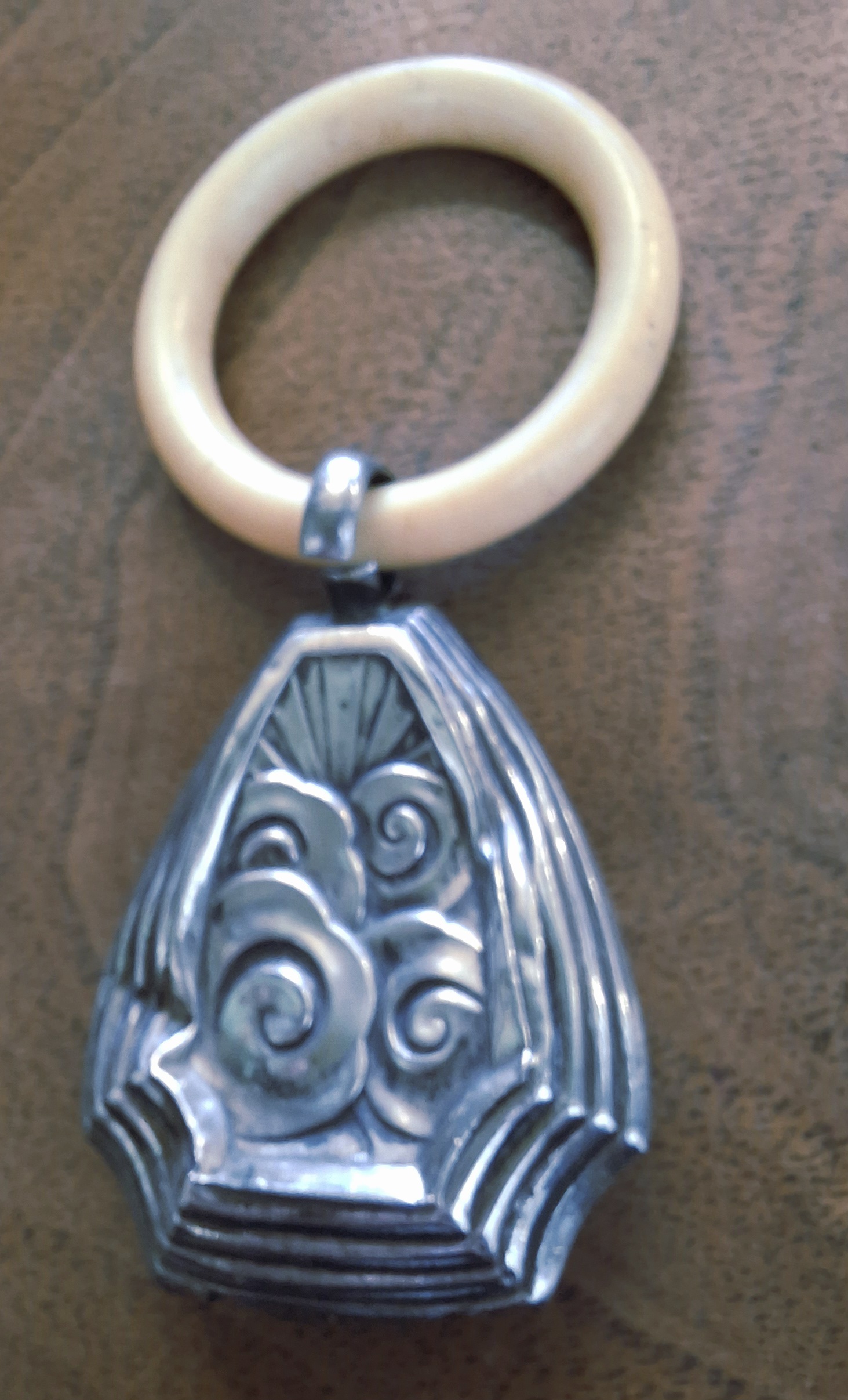 Vintage Hochet  bébé période Art deco